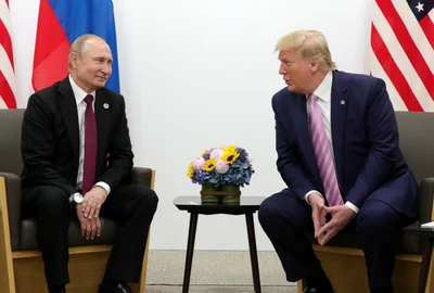 Vladimir Putin şi Donald Trump la summitul G20 din Japonia FOTO EPA-EFE