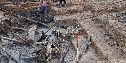 artefacte descoperite in Bistrita FOTO Muzeul Carpatilor Rasariteni jpg