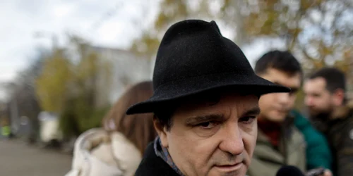 Primarul Capitalei, Nicușor Dan, și reprezentanți ai constructorului Astra Vagoane inaugurează noile tramvaie Imperio în prima zi în care au fost puse în circulație, în București. FOTO Inquam Photos / Octav Ganea