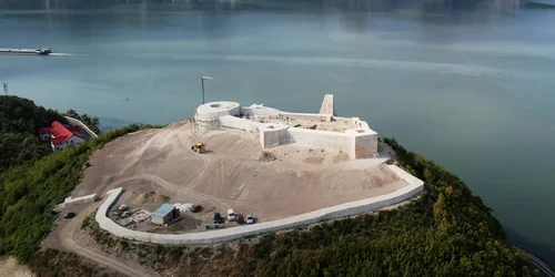Cetatea Ladislau