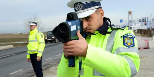 politist radar rutier mobil foto politia romana