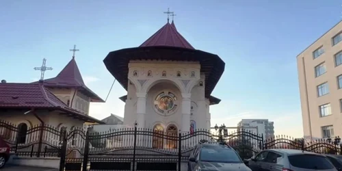 biserica suceava jpg