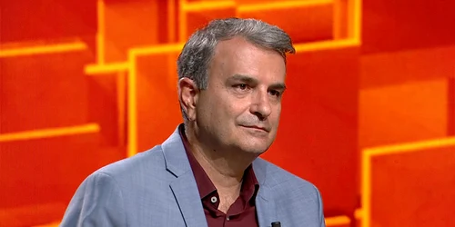 Lucian Mîndruță a fost invitat în cadrul emisiunii „40 de întrebări cu Denise Rifai”, difuzată la Kanal D