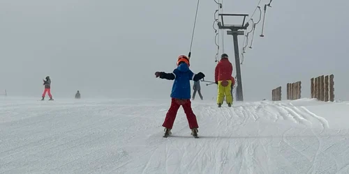 Accident straniu pe pârtiile de la Transalpina Voineasa în județul Vâlcea în zona unei instalații de teleschi Sursă Bogdan Zaha