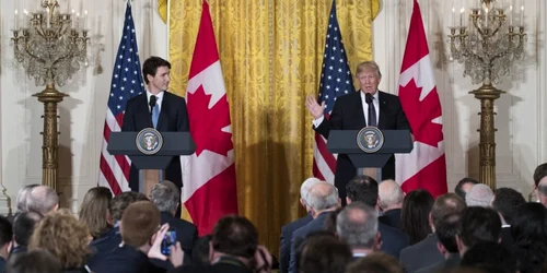 Ivanka Trump cu ochii doar la primul ministru canadian Justin Trudeau - 13 feb 2017 / FOTO EPA