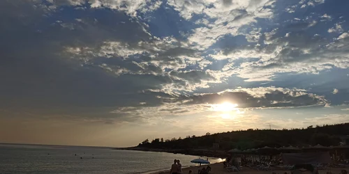 apus de soare plaja marley thassos 01 foto denis grigorescu jpeg