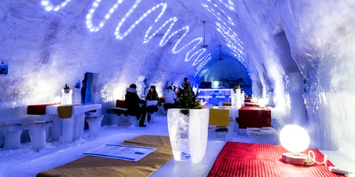 Imagini din Hotelul de gheață de la Bâlea Lac de la edițiile trecute Foto Hotel of ice Romania jpg