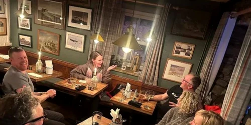 turisti blocati pub Marea Britanie jpg