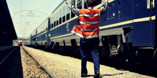 tren cfr gara jpg