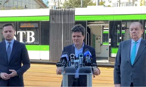 Nicusor Dan, tramvaiul 100 captura video png